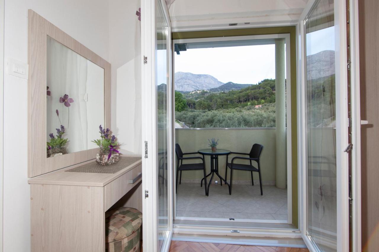 Apartmani Iva Tučepi Exterior foto