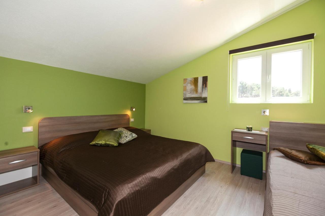 Apartmani Iva Tučepi Exterior foto