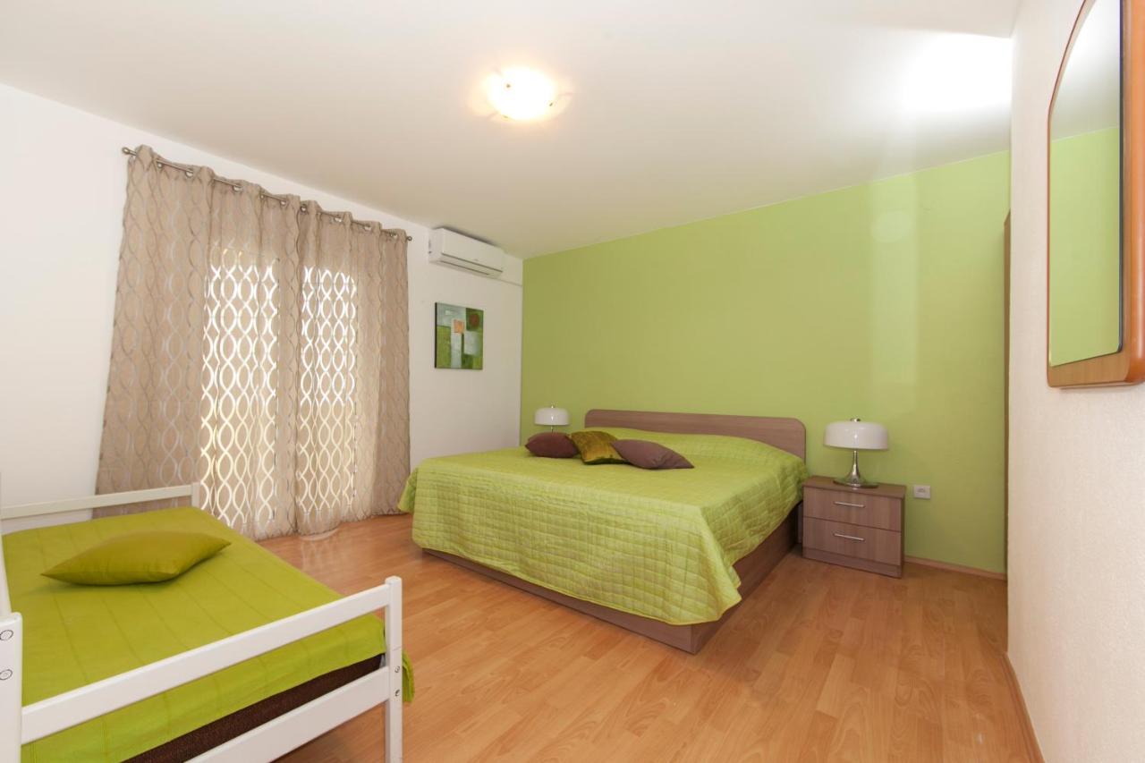 Apartmani Iva Tučepi Exterior foto