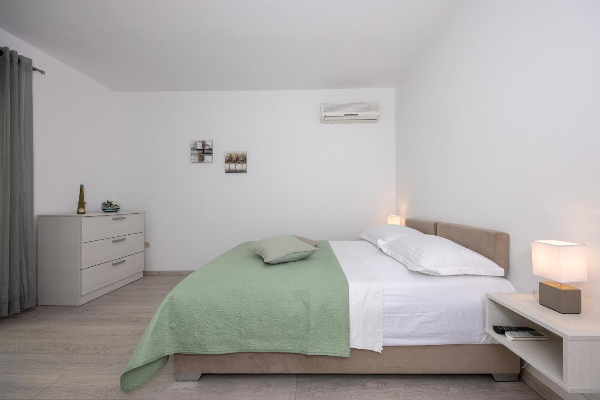 Apartmani Iva Tučepi Exterior foto